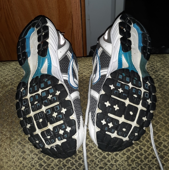 Nike running shoes - Picture 3 of 4